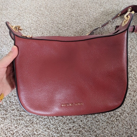 Michael Michael Kors Eyelet Detailing Crossbody Ba - Picture 5 of 8